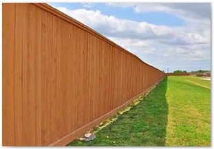Whispering Lakes western red cedar division fencing